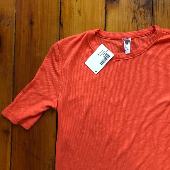 NWT Ribbed Tee - Picture 2 of 9